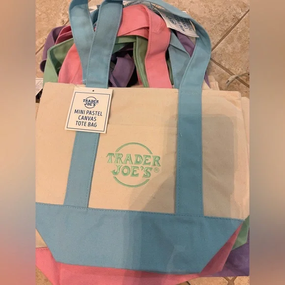 Trader Joe's Pastel Canvas Tote Bags Set of 4 - Picture 5 of 5